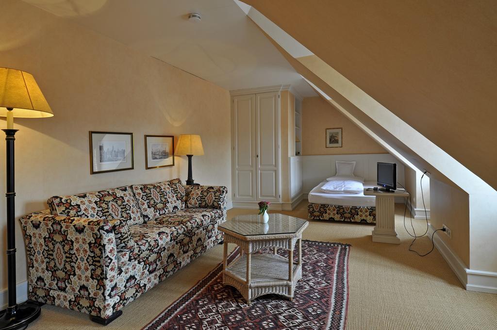 Herrenhaus von Löw Bad Nauheim Zimmer foto
